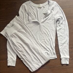 Long Sleeve Ribbed Top and pants set in Light Gray